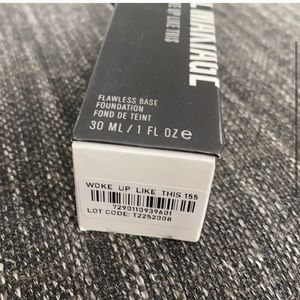 IL Makiage Flawless foundation